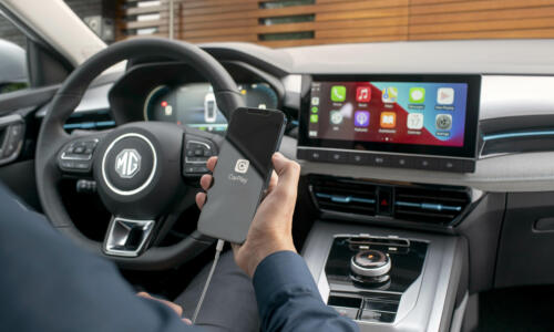 MG5-Electric-Apple-CarPlay